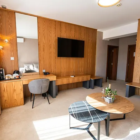 Chateau Montagne Troyan מלון 3*