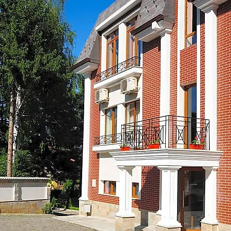 Chateau Montagne Troyan Hotel 3*