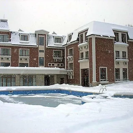Chateau Montagne Troyan Hotel