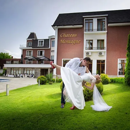 Hotel Chateau Montagne Troyan 3*